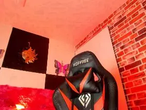 Cam4 Private Sex Chat of Aleja_Hill