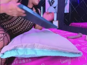 Cam4 Sex Chat of Skarleth_queen