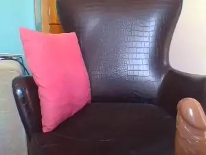 Cam4 Live Sex of BadCamil69