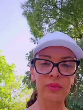 Cam4 Free Live Porn of letoile82