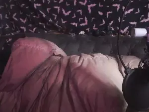 Cam4 Live Porn of Loonadoomer