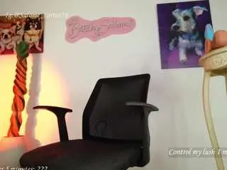 Camsoda Free Porn Cam of girl-hotbicth