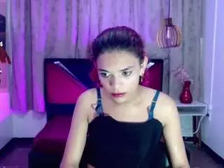 Camsoda Nude Webcam of luisa-torres1