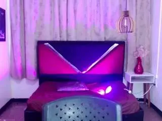 Camsoda Nude Webcam of luisa-torres1