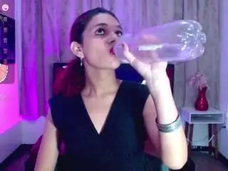 Camsoda Sex Cam of luisa-torres1