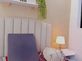 Camsoda Sex Chat of mia-thompson-1