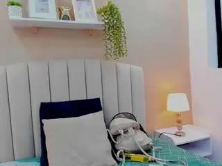 Camsoda Best Webcam of mia-thompson-1