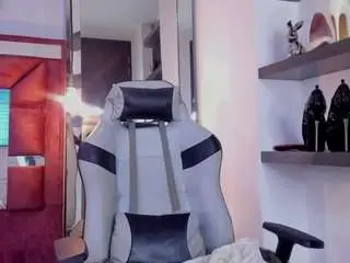 Camsoda Adult Webcam of katadelafontaine