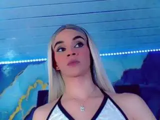 Camsoda Nude Webcam of hotsexygirlsglove