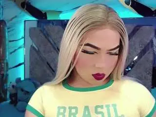 Camsoda Watch Live Sex Cams of miss-adriana