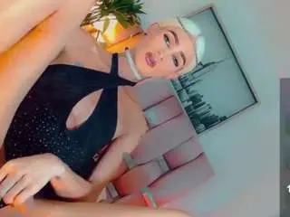 Camsoda Nude Webcam of isabellalatingirs