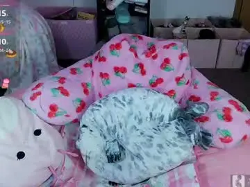 Chaturbate Free Porn Cam of lil_alison_heart
