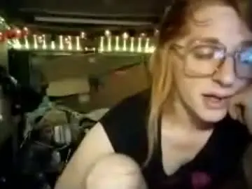 Chaturbate Live Sex Cam of lesleygumgrass