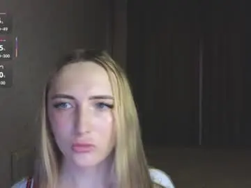 Chaturbate Live Sex Cam of vi_luxxxy