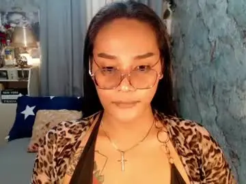 Chaturbate Live Sex Cam of sierrafina_mcbride