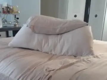 Chaturbate Live Sex Cam of chanelnoirts