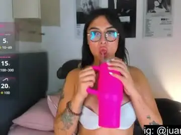 Chaturbate Best live sex cam show of hollyprincess_2