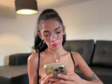 Chaturbate Nude Webcam of trixieemerald