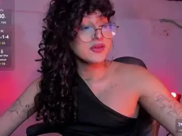 Chaturbate Live Sex Cam of heka_prudence