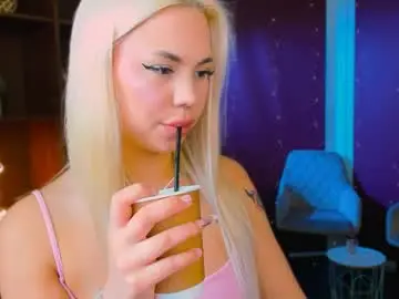 Chaturbate Live Sex Cam of eva_drive