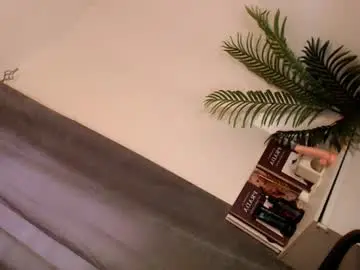 Chaturbate Live Sex Cam of liana_star