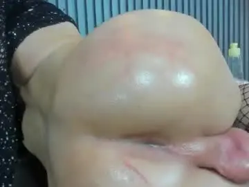 Chaturbate Sex Cam of shammy_rosse