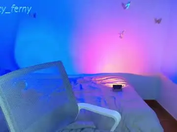 Chaturbate Live Sex Cam of naty_lux19
