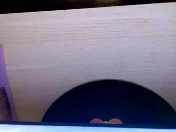 Chaturbate Live Porn of ivone_twinkle