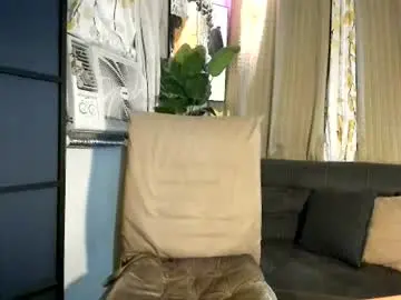 Chaturbate Watch Live Sex Cams of kylie_iyutera