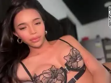 Chaturbate Live Sex Cam of babysabrinaxx