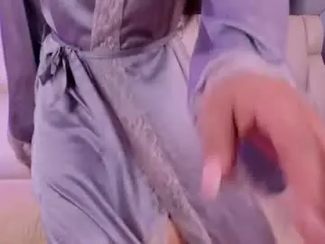 Chaturbate Live Porn of aribloom7