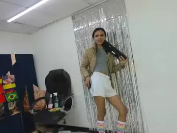 Chaturbate Nude Webcam of aisha_hotts777