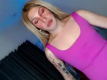 Chaturbate Sex Cam of tsgirl_julian69