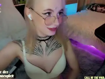 Chaturbate Sex Chat of snake_bites