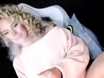 Chaturbate Free Porn Cam of im_ur_nightmare