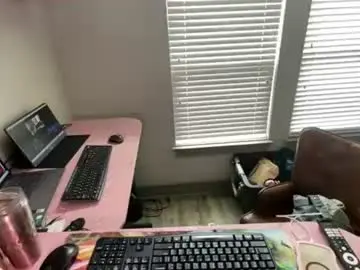 Chaturbate Free Live Porn of kyliesnowxxx