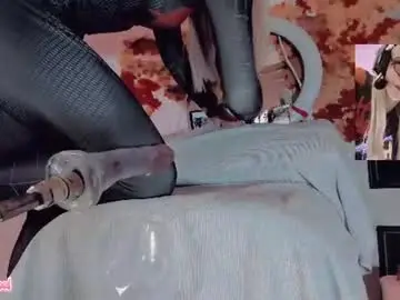 Chaturbate Live Sex Cam of kate_yoshy