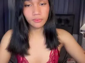 Chaturbate Watch Live Sex Cams of roxiethogersen
