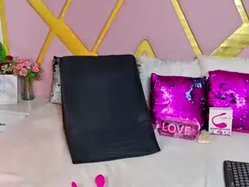 Chaturbate Sex Cam of shellbydior