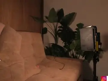 Chaturbate Live Sex Cam of anaonasis