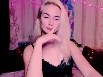 Chaturbate Live Sex Cam of carinfox