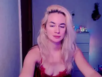 Chaturbate Live Sex Cam of carinfox