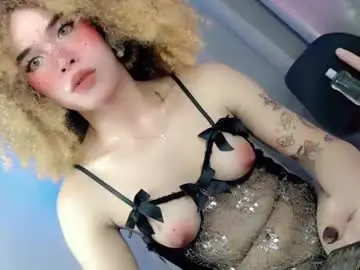 Chaturbate Live Sex of lucy_juicy18