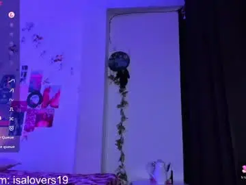 Chaturbate Live Sex Cam of isa_lovers