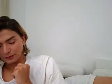 Chaturbate Adult Video Chat of skyamber8v2