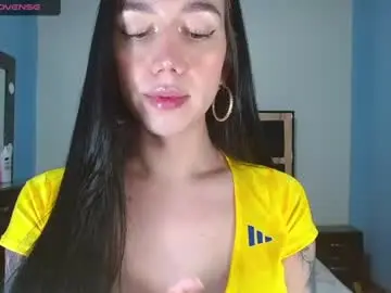 Chaturbate Live Sex Cam of karla_zambrano