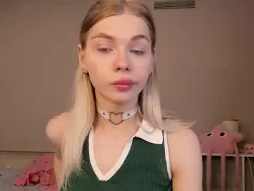 Chaturbate Free Live Porn of blondy_fina
