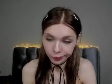 Chaturbate Live Sex Cam of blondy_fina