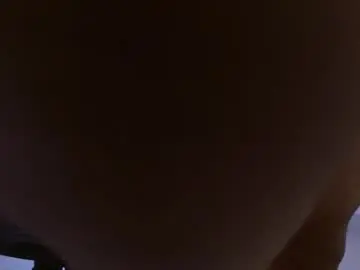 Chaturbate Live Sex Cam of andytovar
