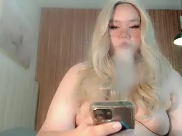 Chaturbate Live Sex Cam of dangerous_womanxx